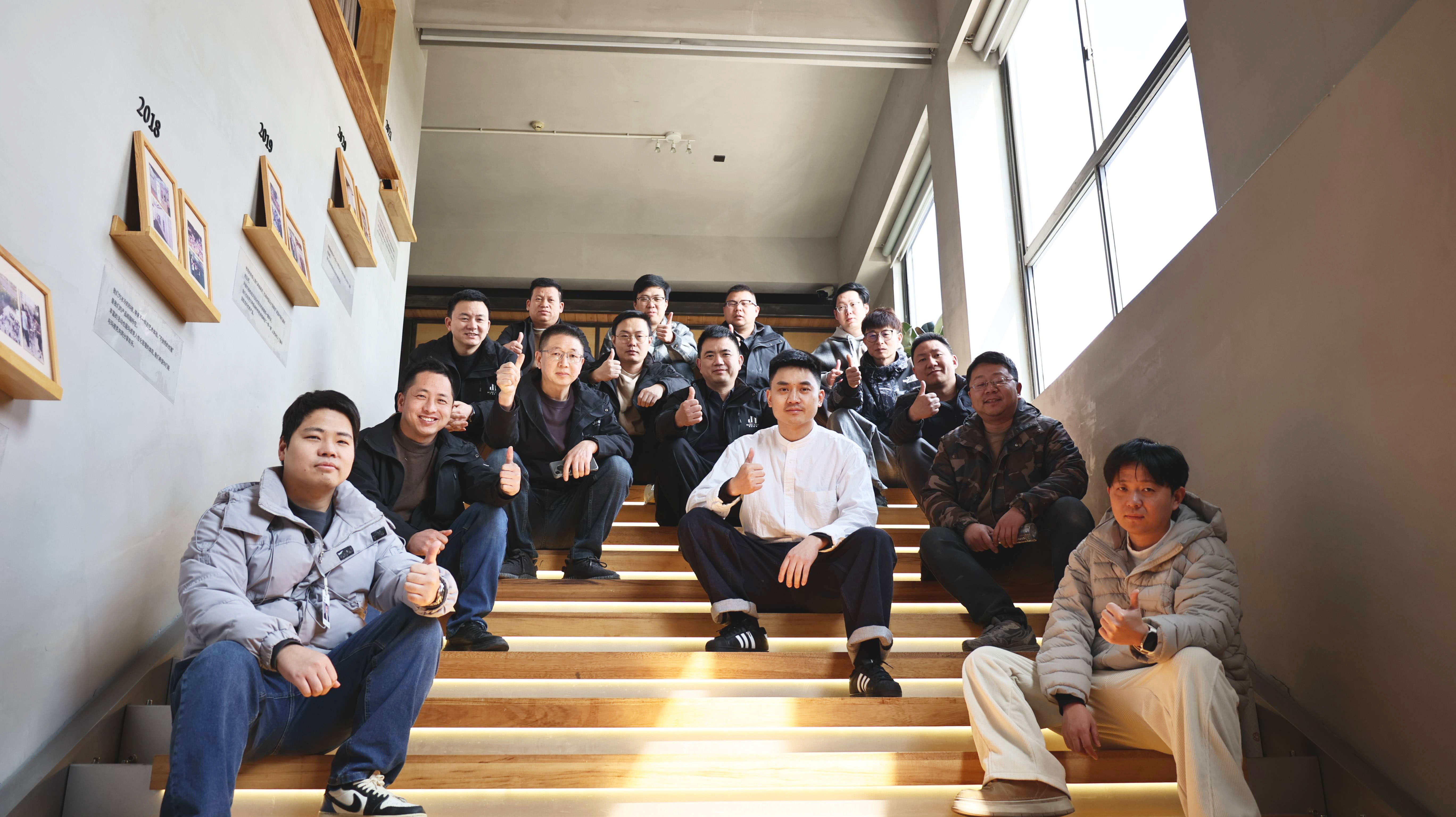 以匠心致初心｜蘇境集團(tuán)走進(jìn)瑪?shù)驴松疃扔螌W(xué)培訓(xùn)